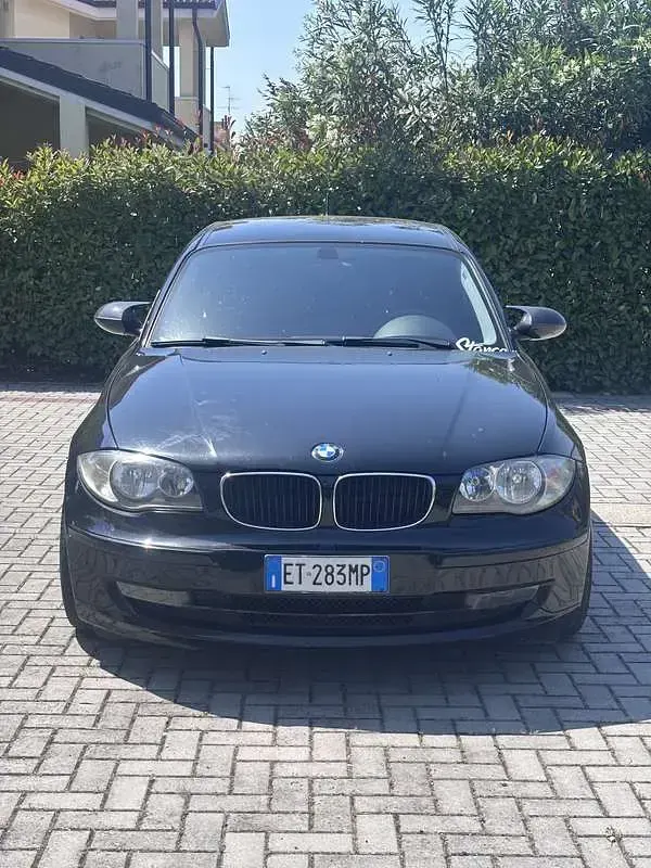 Usata BMW 118 M Sport 143 CV (105 kW) 2007 Nero Utilitaria