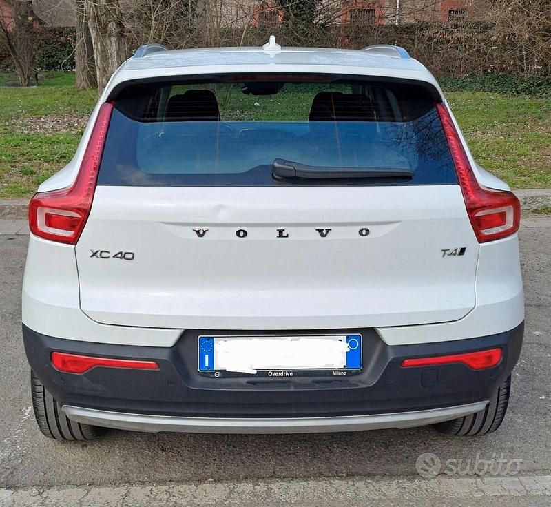 Usata Volvo XC40 Business Edition 190 CV (139 kW) 2020 Bianco SUV