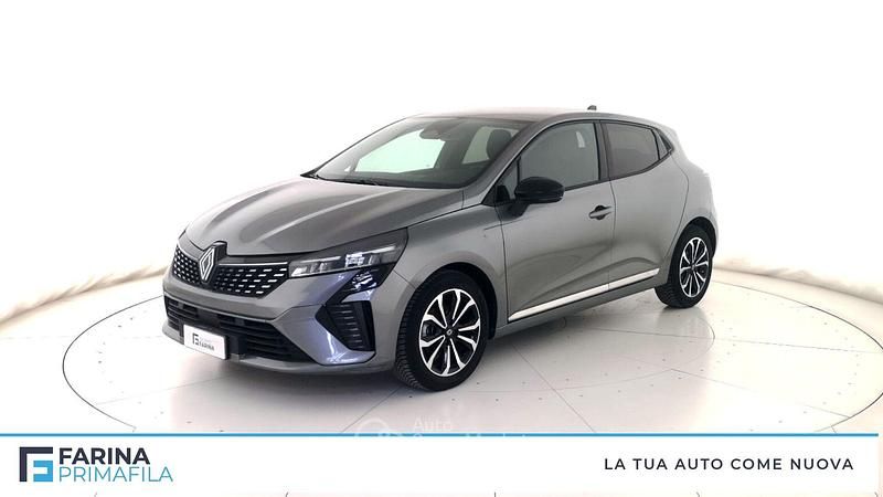 Usata Renault Clio V Techno 91 CV (66 kW) 2025 Gray Berlina