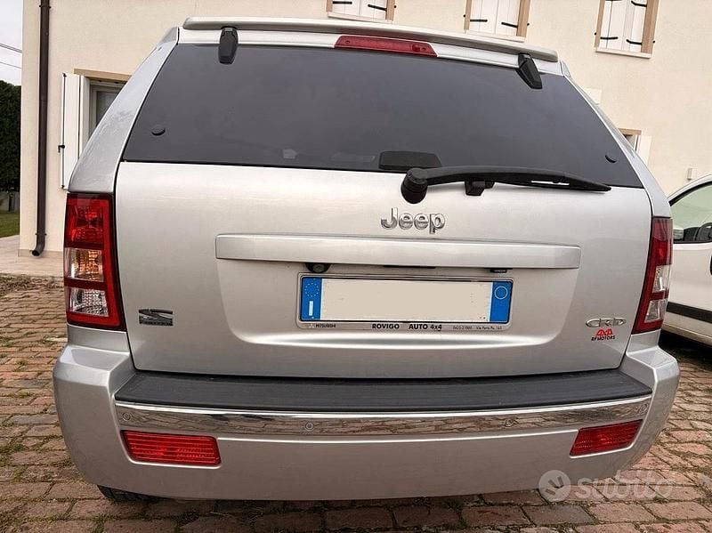 Usata Jeep Grand Cherokee Limited 218 CV (160 kW) 2010 Argento SUV