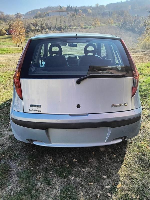 Usata Fiat Punto 2003 Blu Utilitaria