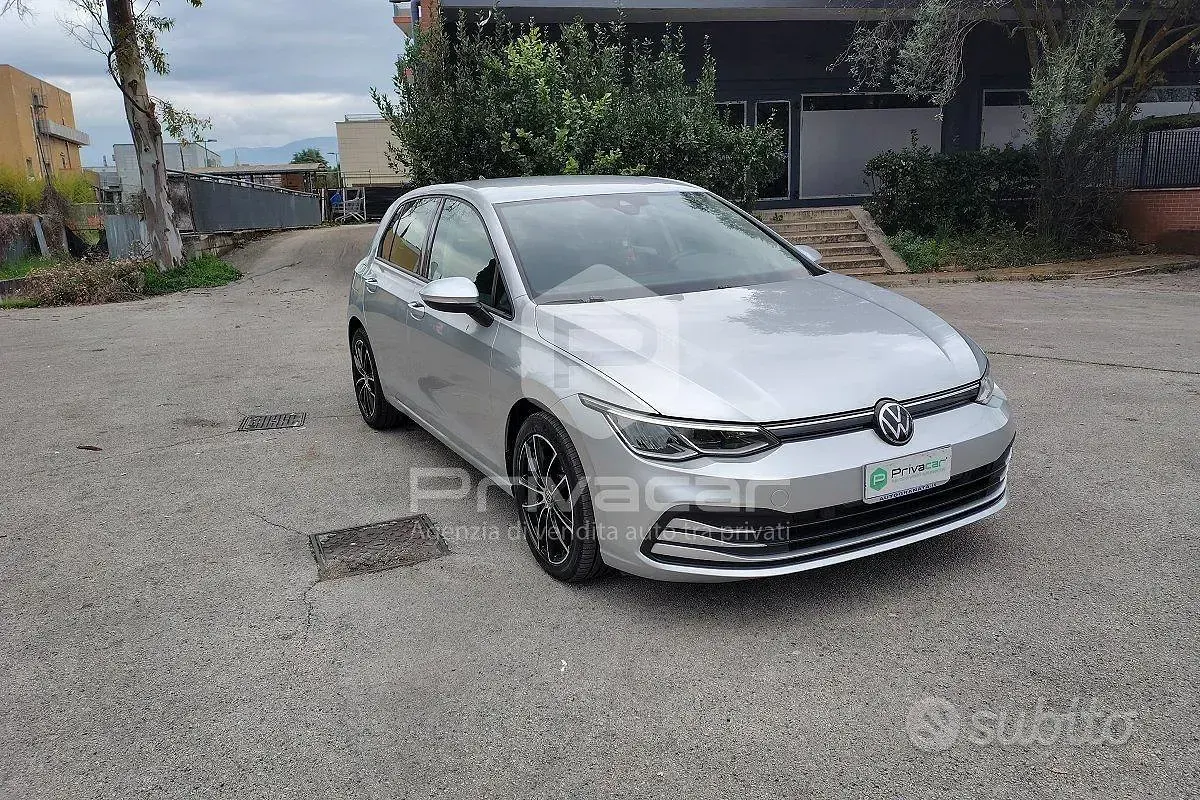 Usata VW Golf VII Life 116 CV (85 kW) 2021 Grigio Utilitaria