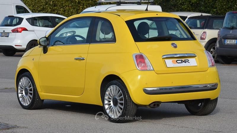 Usata Fiat 500 Lounge 69 CV (50 kW) 2009 Giallo Utilitaria