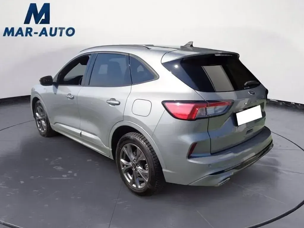 Usata Ford Kuga ST-Line 190 CV (139 kW) 2021 Argento SUV