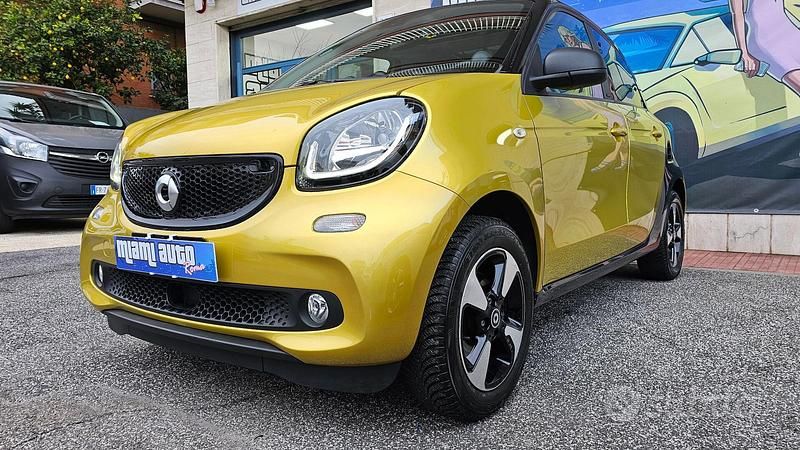 Begagnad Smart ForFour Passion 90 HK (66 kW) 2019 Gul Halvkombi