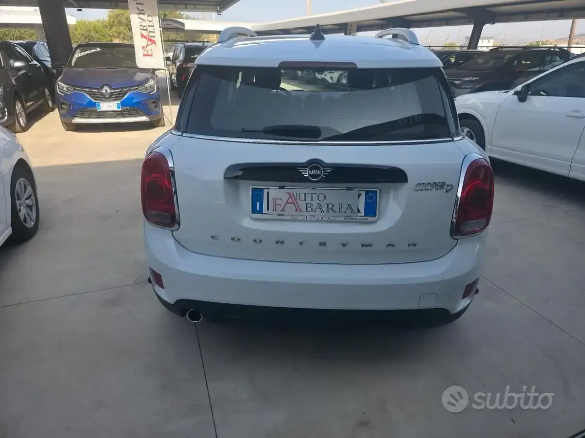 Usata Mini Cooper D Countryman Business 150 CV (110 kW) 2019 Bianco SUV