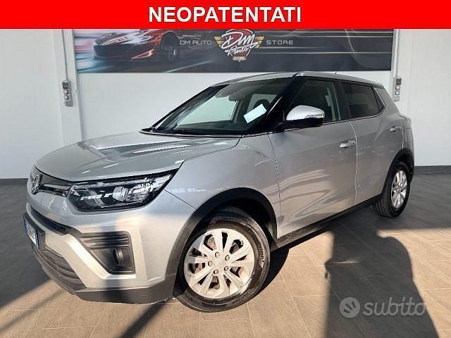 Usata Ssangyong (KGM) Tivoli 136 CV (100 kW) 2021 Grigio SUV
