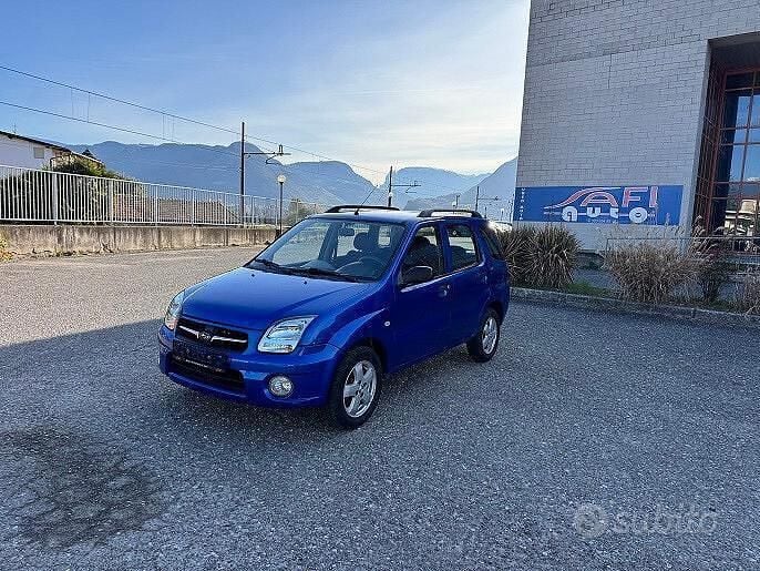 Usata Subaru Justy 90 CV (66 kW) 2006 Blu Utilitaria