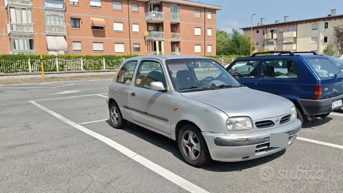 Usata Nissan Micra 75 CV (55 kW) 1997 Grigio Utilitaria