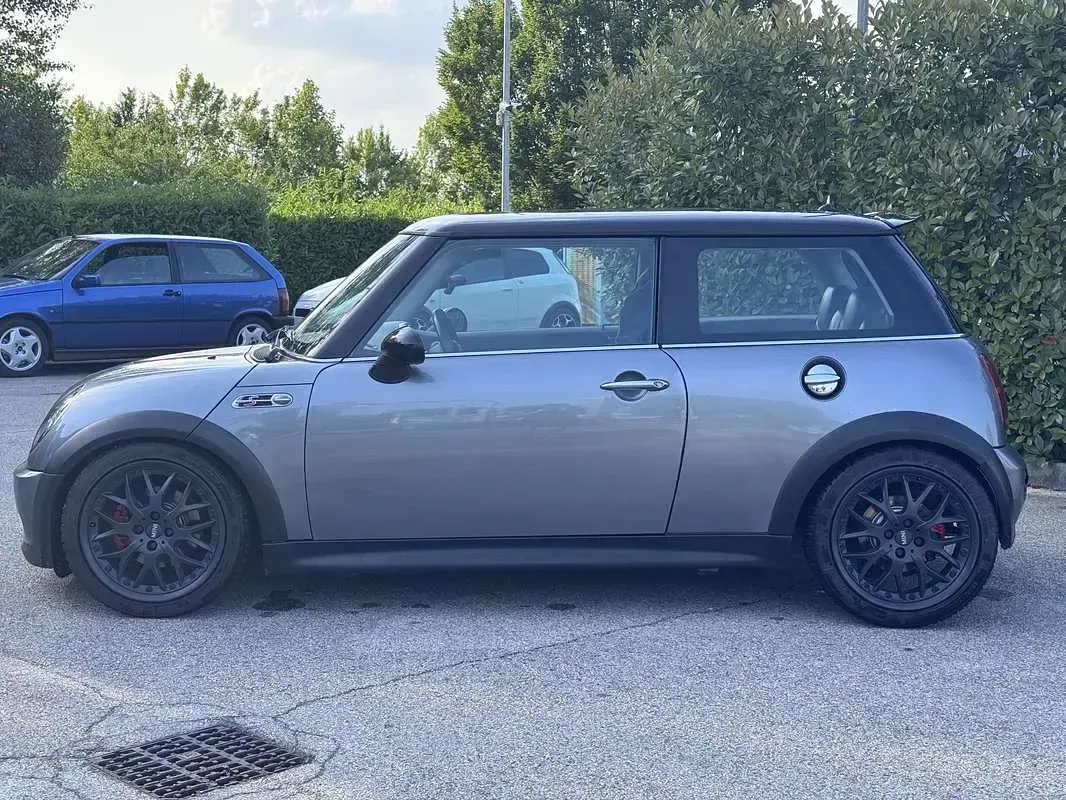 Usata Mini Cooper S 163 CV (119 kW) 2003 Grigio Utilitaria