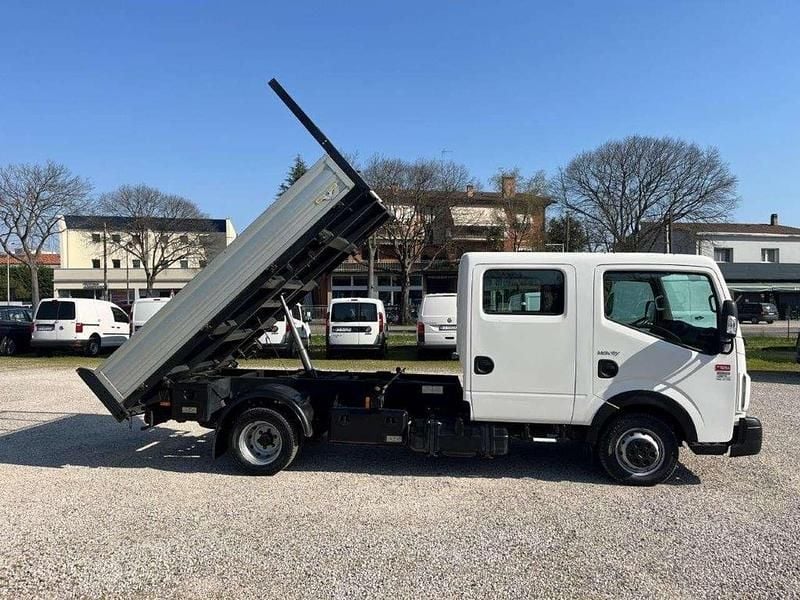 Begagnad Renault Master 131 HK (96 kW) 2019 Vit Cab