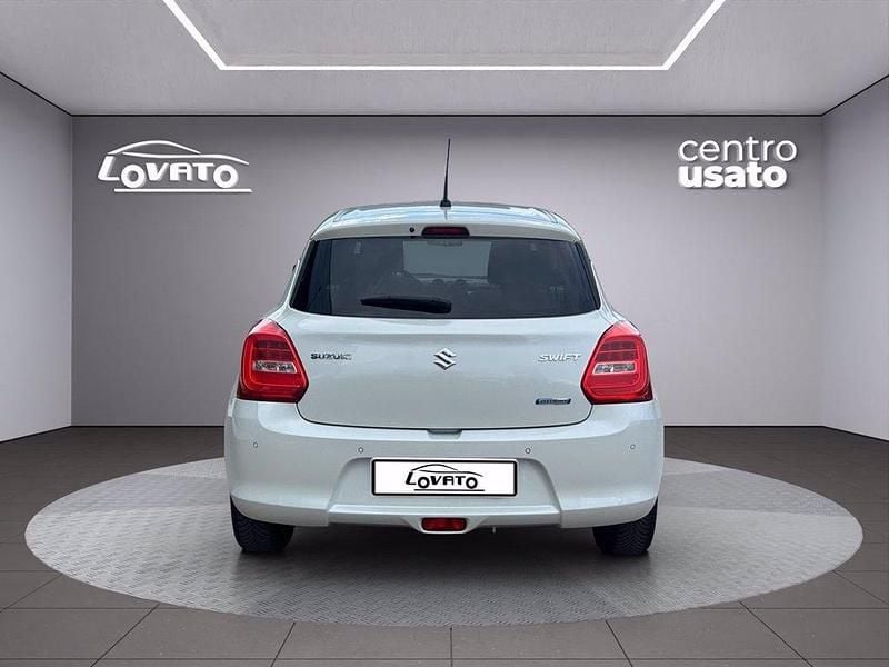 Usata Suzuki Swift 83 CV (61 kW) 2021 Bianco artico met Utilitaria