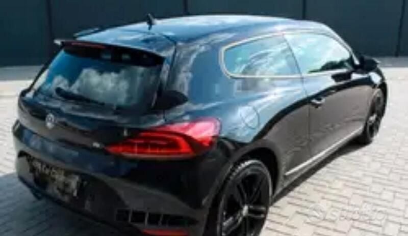 Nero Usata 2011 VW Scirocco Coupé | 5500 € (Super prezzo) - Immagine 1/2