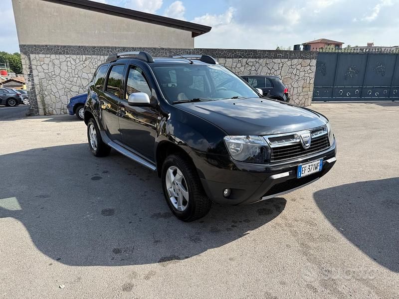 Nero Usata 2011 Dacia Duster Lauréate SUV | 5800 € (Cara) - Immagine 1/4