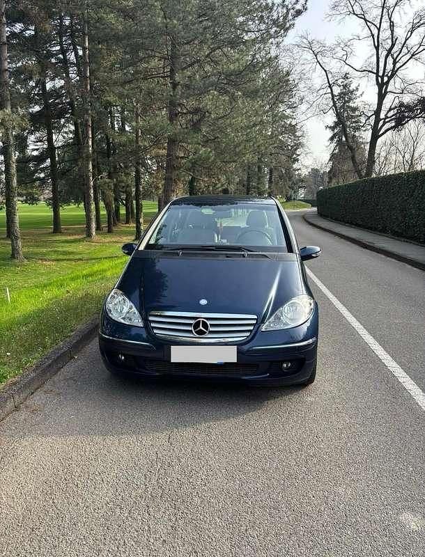 Usata Mercedes A160 Elegance 82 CV (60 kW) 2006 Blu/azzurro Monovolume
