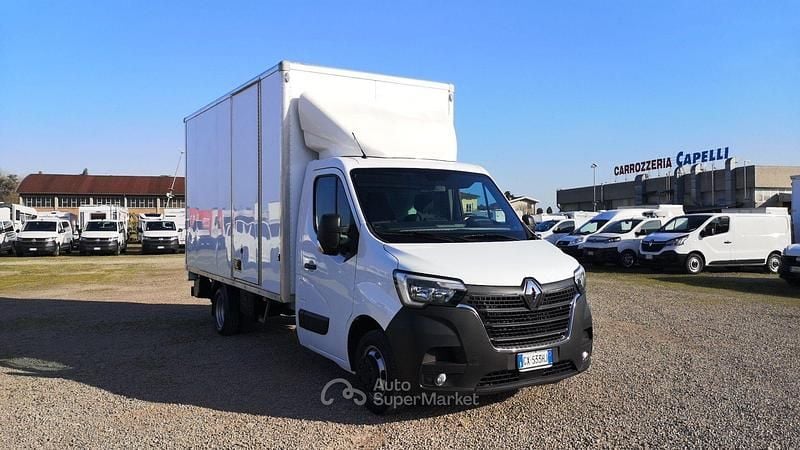 Usata Renault Master 145 CV (106 kW) 2024 Bianco Monovolume