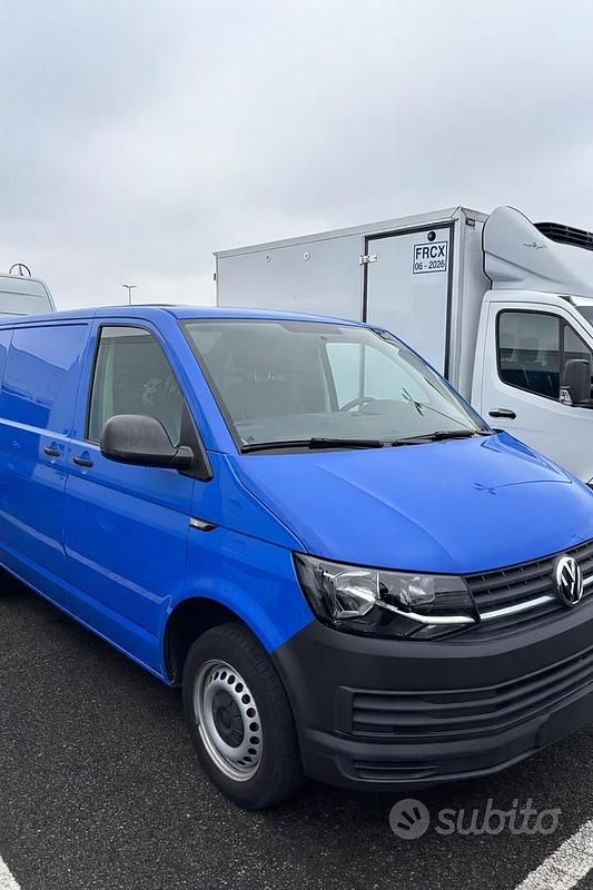 Usata VW Transporter 148 CV (108 kW) 2018 Blu Furgone