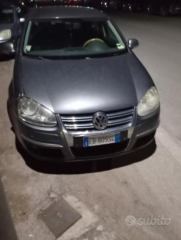 Usata VW Jetta 102 CV (75 kW) 2021 Grigio Berlina