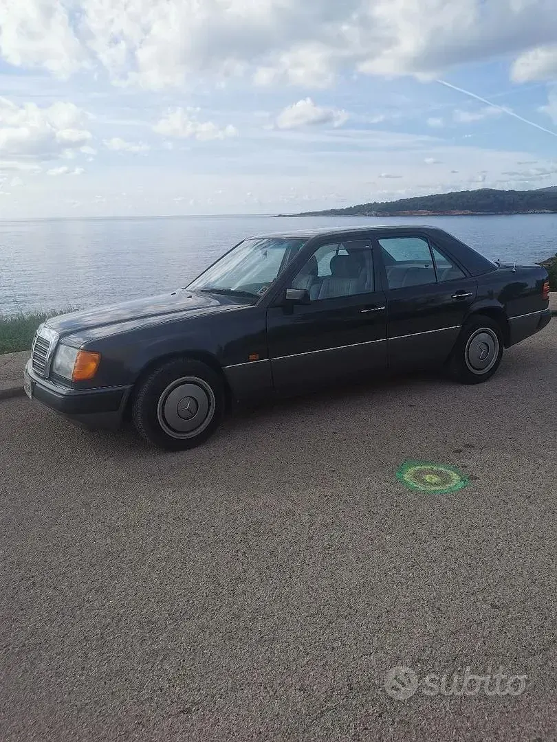 Usata Mercedes 200 1991 Nero Berlina
