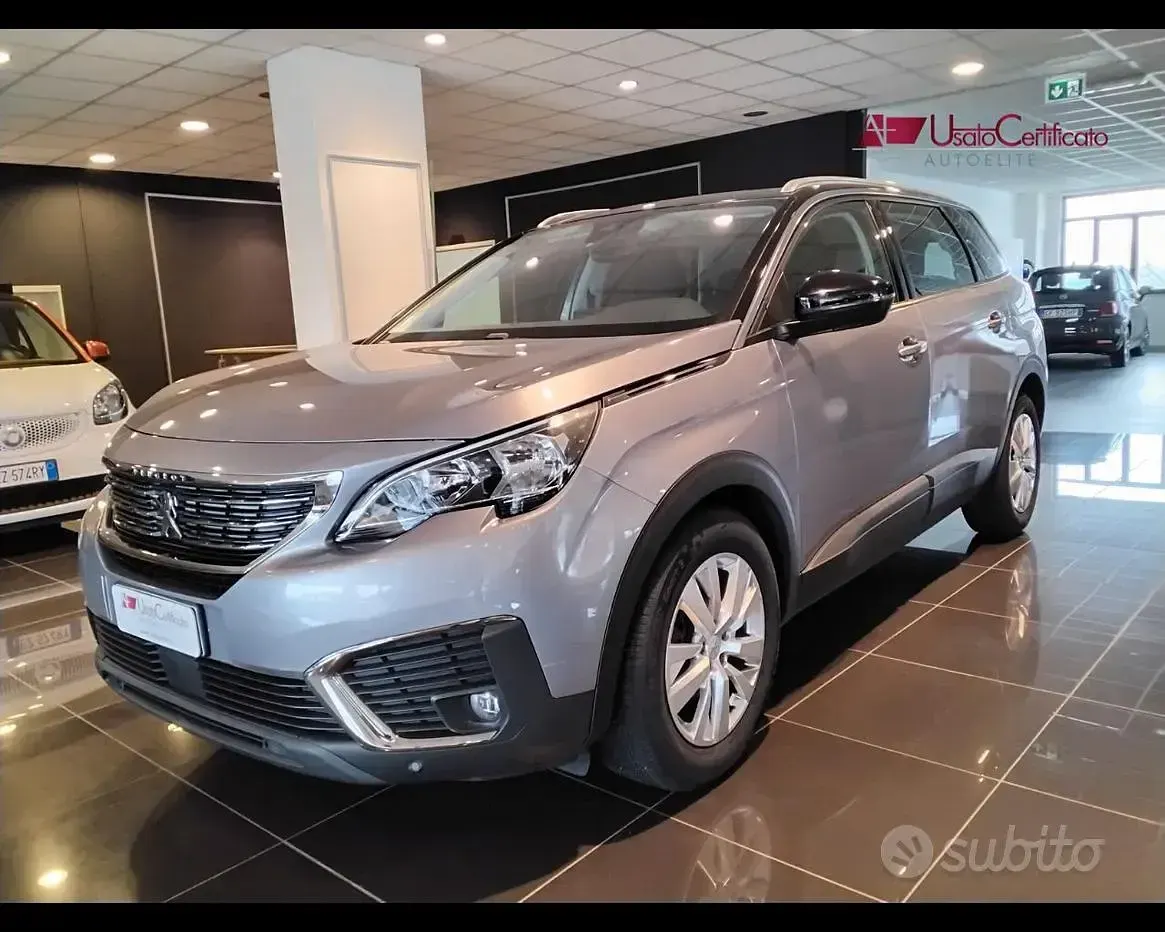 Usata Peugeot 5008 Business-Line 150 CV (110 kW) 2018 Grigio SUV