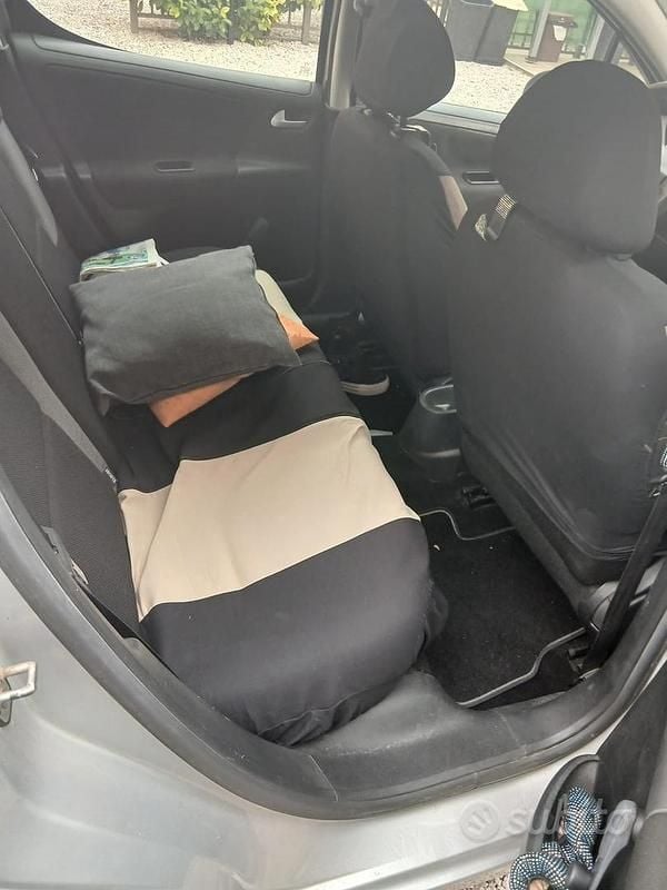 Usata Peugeot 207 75 CV (55 kW) 2008 Grigio Berlina