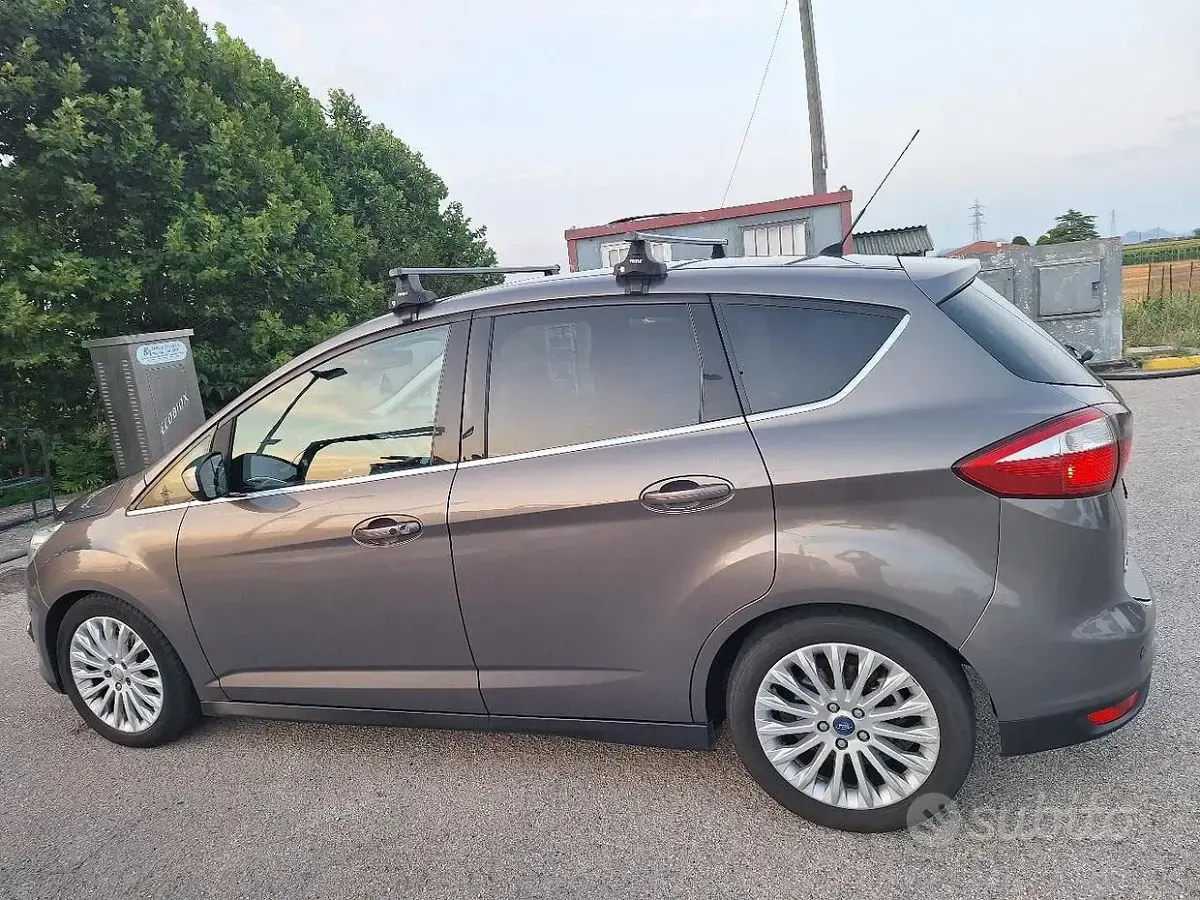 Usata Ford C-MAX Titanium 115 CV (84 kW) 2012 Marrone Monovolume