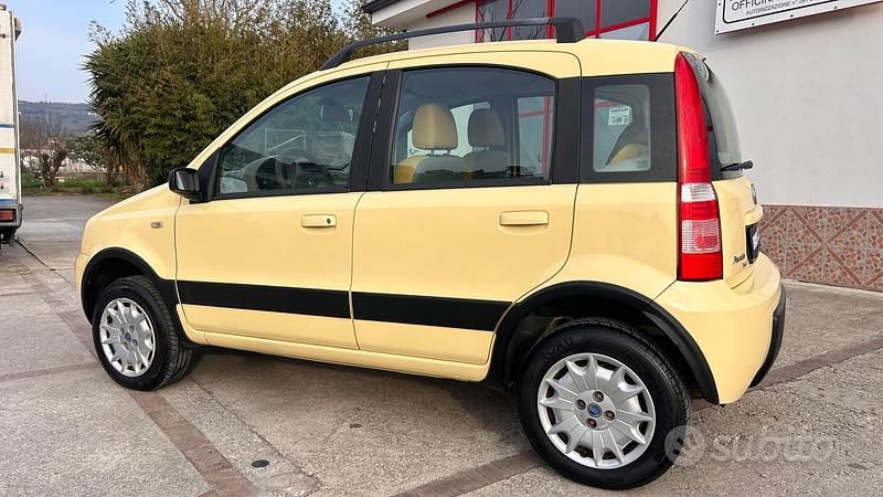 Usata Fiat Panda 4x4 60 CV (44 kW) 2006 Giallo Utilitaria