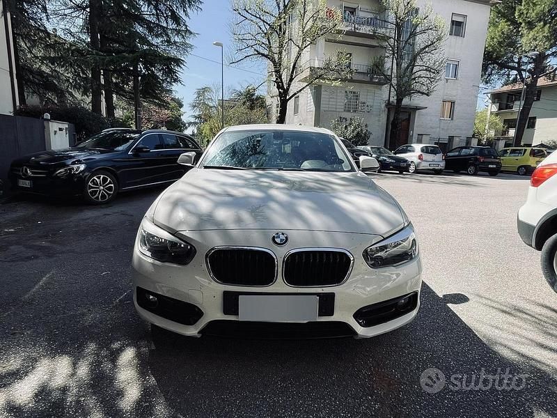 Usata BMW 116 Sport Line 116 CV (85 kW) 2015 Bianco Utilitaria