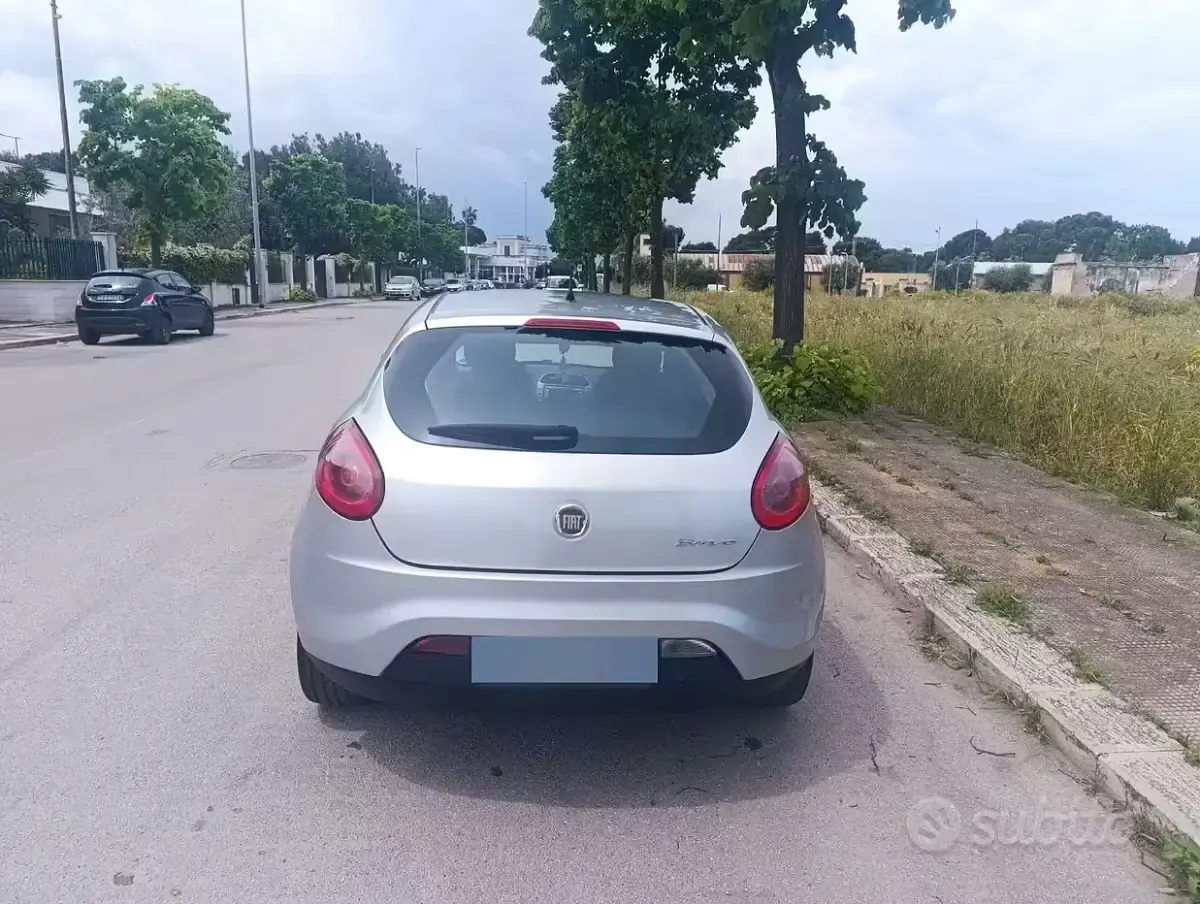 Usata Fiat Bravo 120 CV (88 kW) 2009 Grigio Utilitaria