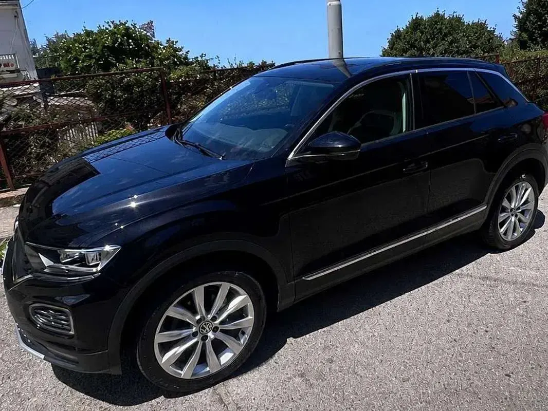 Usata VW T-Roc Advance 116 CV (85 kW) 2019 Nero SUV
