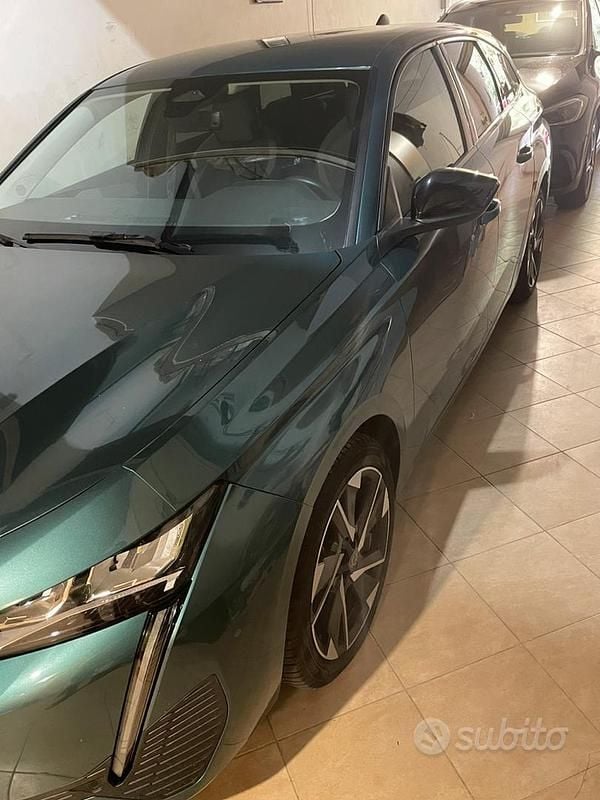 Usata Peugeot 308 SW 131 CV (96 kW) 2022 Station wagon