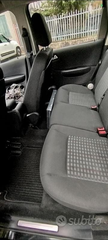 Usata Mercedes A160 95 CV (69 kW) 2010 Nero Utilitaria