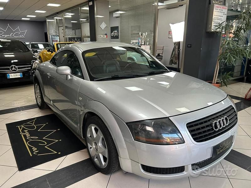 Begagnad Audi TT 179 HK (131 kW) 2001 Grå Sportkupé