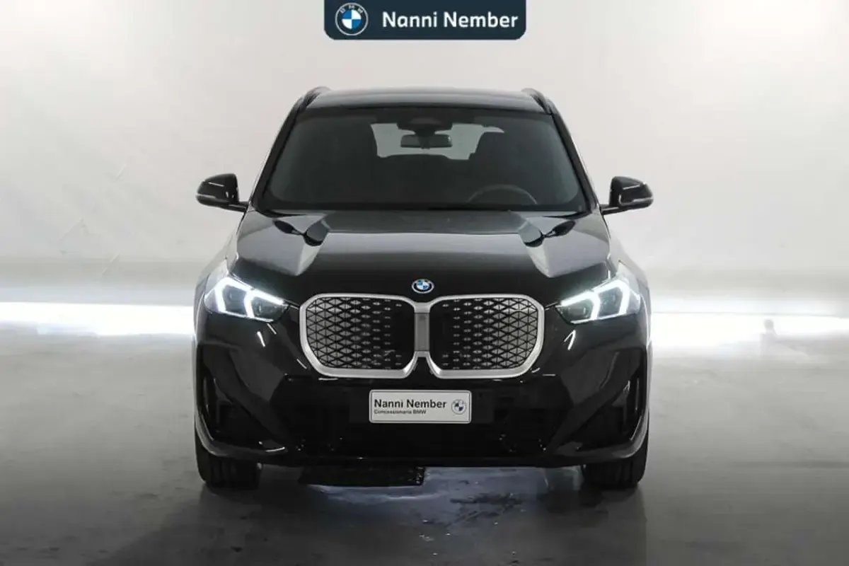 Usata BMW iX1 M Sport 150 kW (204 CV) 2026 Black sapphire metallizzato SUV