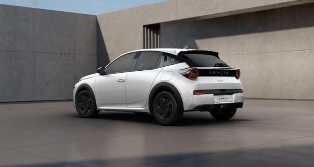 Usata Lancia Ypsilon S 110 CV (80 kW) 2024 Nero Utilitaria