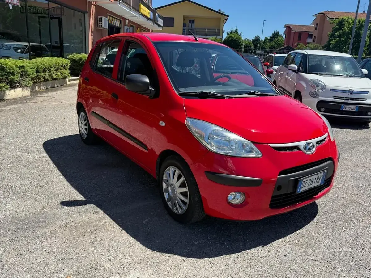 Usata Hyundai i10 Active 64 CV (47 kW) 2009 Rosso Utilitaria