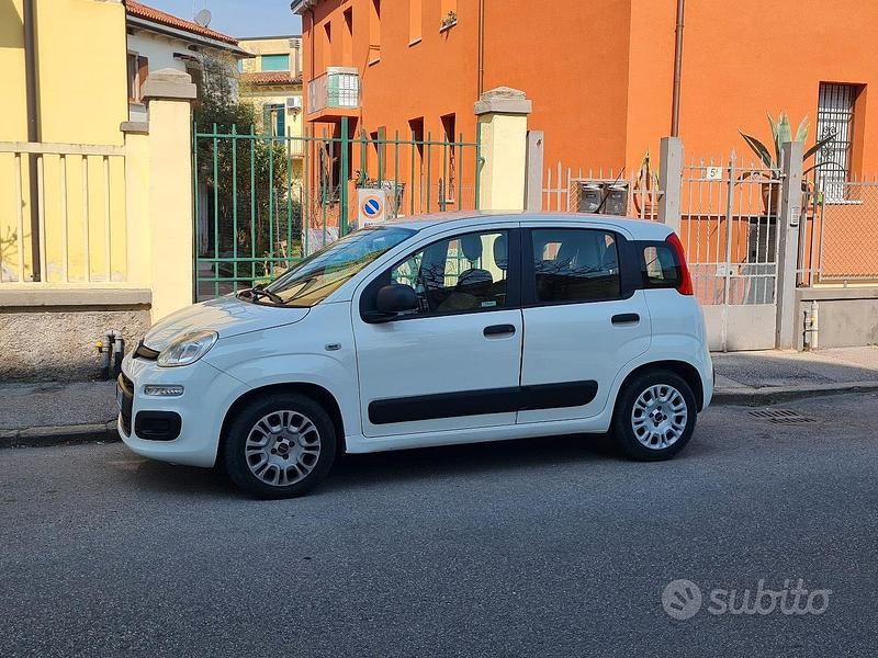 Usata Fiat Panda 69 CV (50 kW) 2016 Bianco Utilitaria