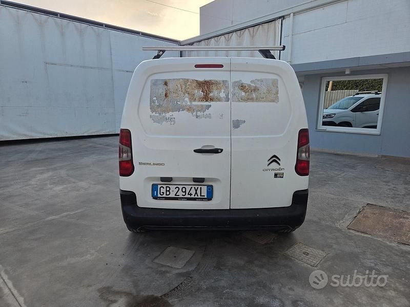 Usata Citroën Berlingo 101 CV (74 kW) 2021 Bianco Monovolume