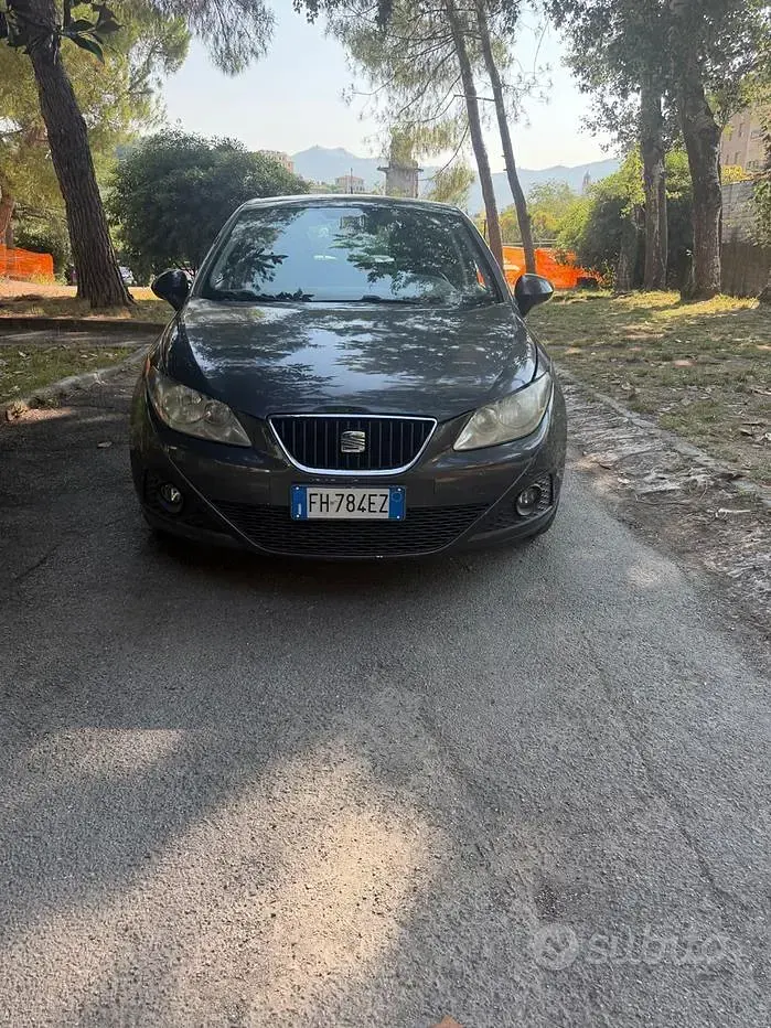 Usata Seat Ibiza Style 105 CV (77 kW) 2012 Berlina