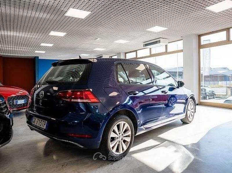 Usata VW Golf VII GTD 116 CV (85 kW) 2018 Blu Berlina