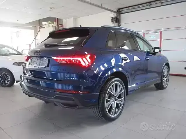 Usata Audi Q3 Comfort 150 CV (110 kW) 2025 Blu/azzurro SUV