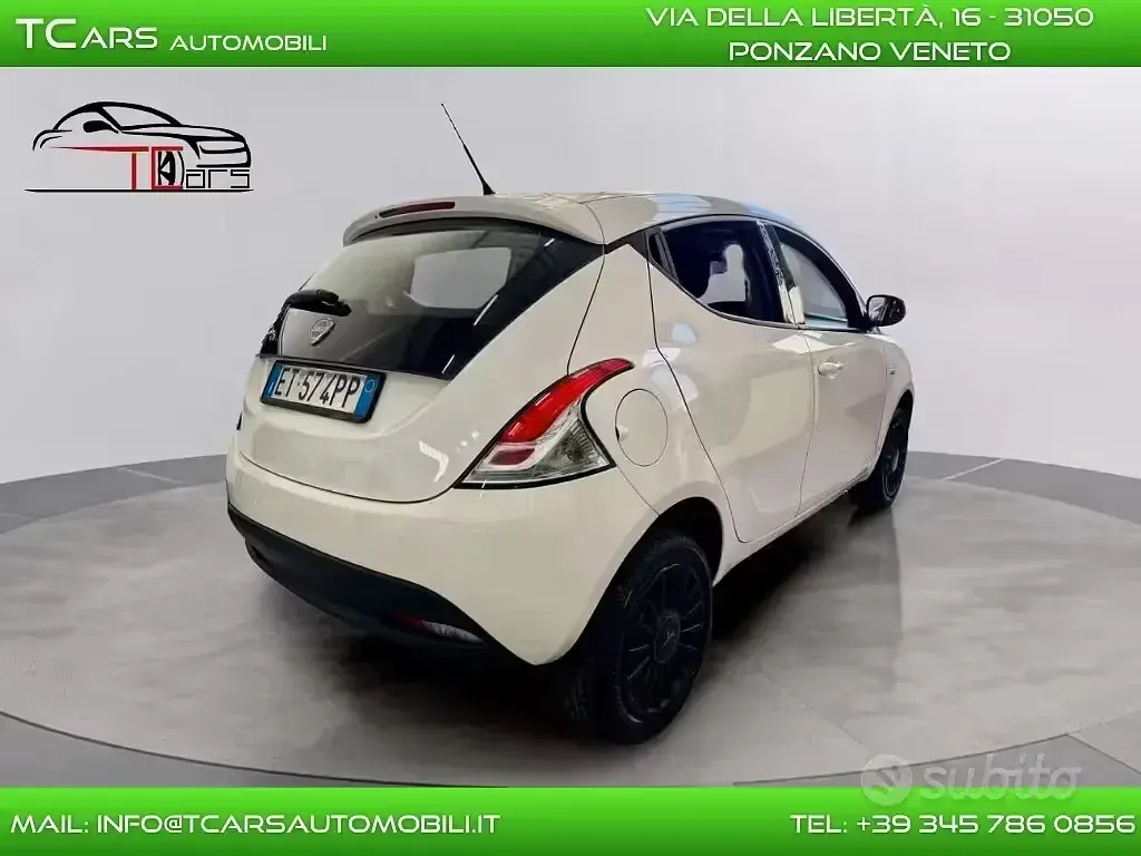 Usata Lancia Ypsilon 80 CV (58 kW) 2014 Bianco Utilitaria