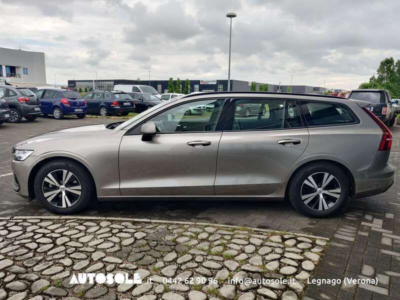 Usata Volvo V60 Business Edition 150 CV (110 kW) 2019 Grigio Station wagon