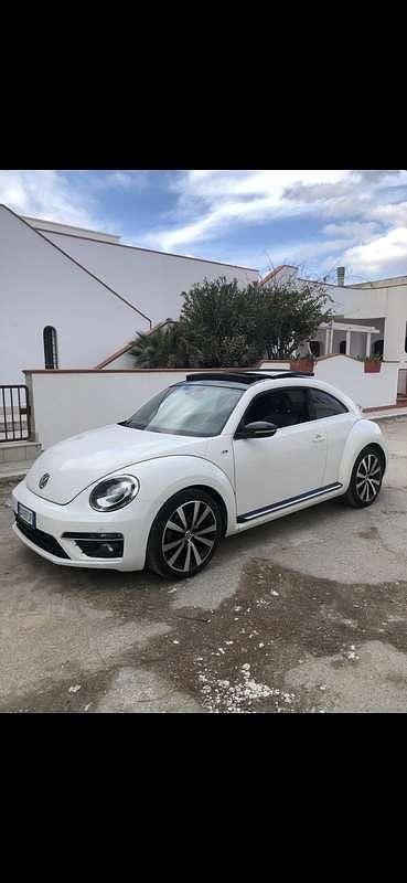 Usata VW Beetle 160 CV (117 kW) 2013 Bianco Utilitaria