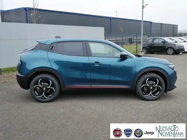 Nuova Alfa Romeo GT Junior Edizione Speciale 136 CV (100 kW) 2025 Blu SUV