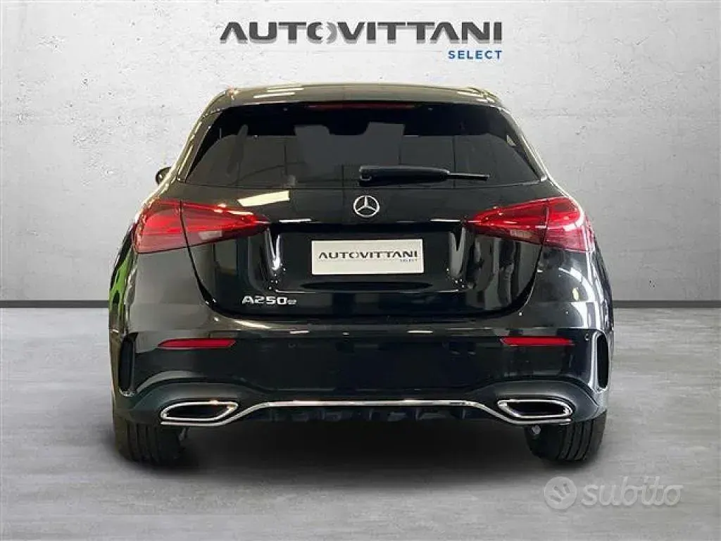 Usata Mercedes A250 Advanced 163 CV (119 kW) 2023 Nero Berlina