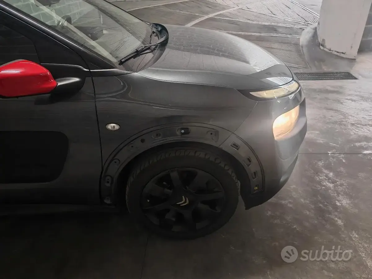Usata Citroën C4 92 CV (67 kW) 2015 Nero SUV
