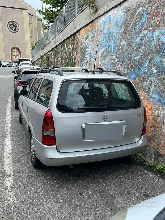 Usata Opel Astra Edition 101 CV (74 kW) 2002 Grigio Station wagon