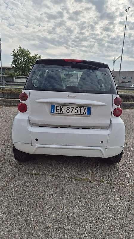 Usata Smart ForTwo Coupé Pulse 54 CV (39 kW) 2011 Bianco Coupé