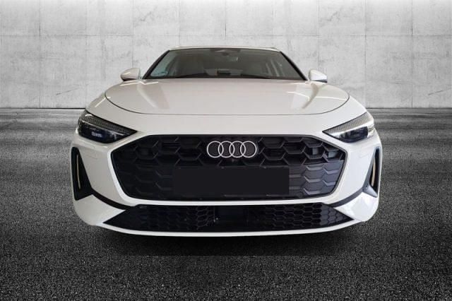 Usata Audi A5 Business 150 CV (110 kW) 2025 Bianco Station wagon